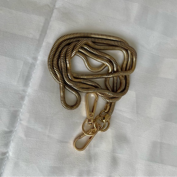 Colorful Straw Crossbody Bag - Picture 6 of 8